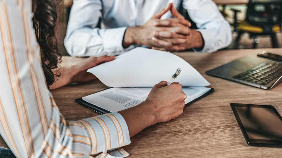 Contract law masterclass with Jeffrey Goldberger
